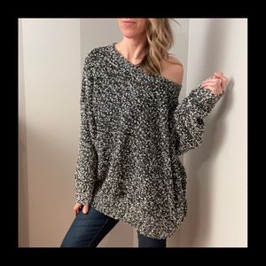 Pretty Black + White Warm Speckled Crew Neck Knit Sweater